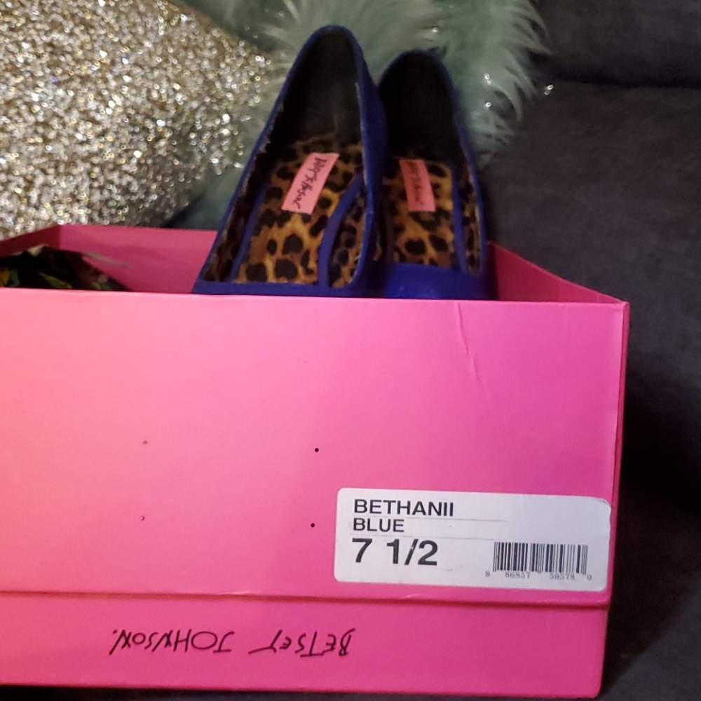 Betsy Johnson - image 6